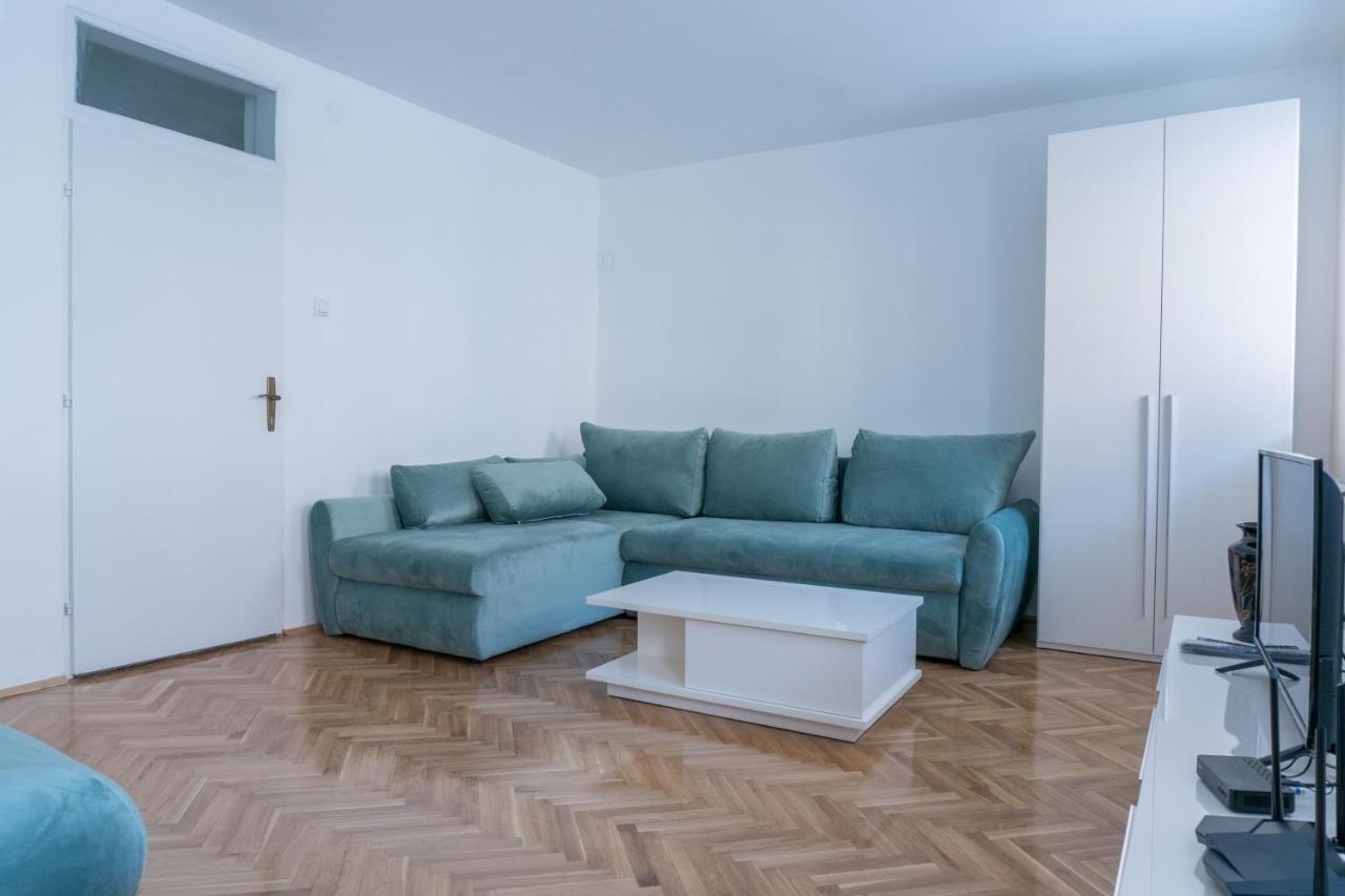 Gerardus Apartmani Vrsac Exterior photo